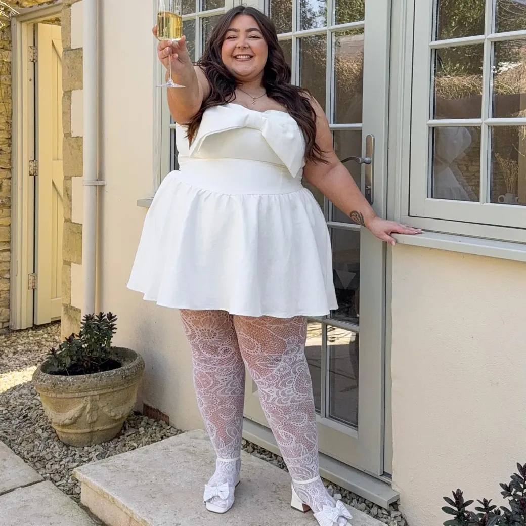 Botanical Fishnets - White