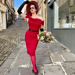 Fishnet Tights - Traditional in Red