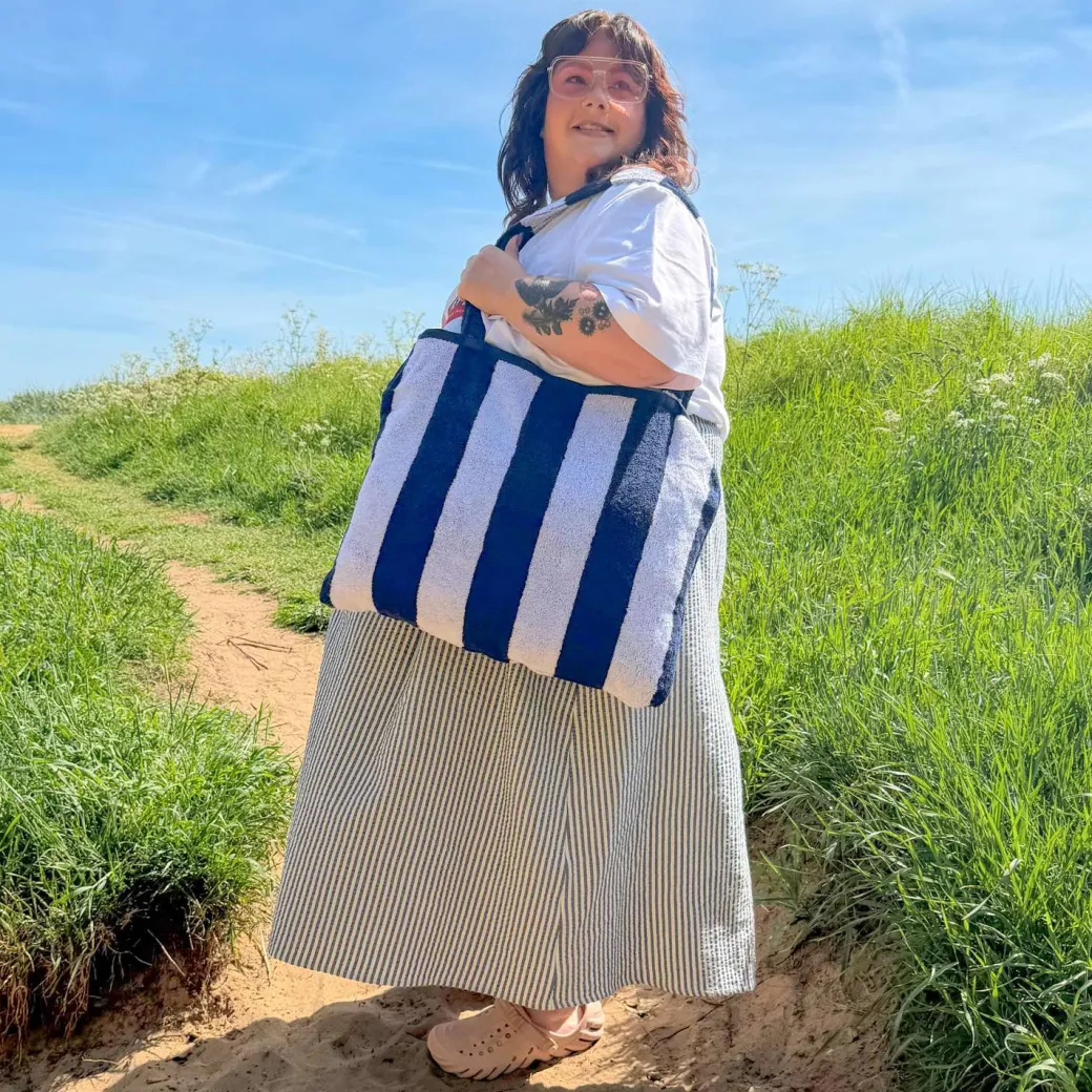 2-in-1 Beach Towel Bag - Navy and White Stripe