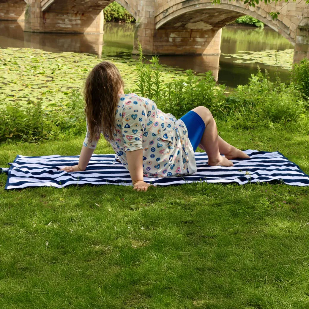 2-in-1 Beach Towel Bag - Navy and White Stripe