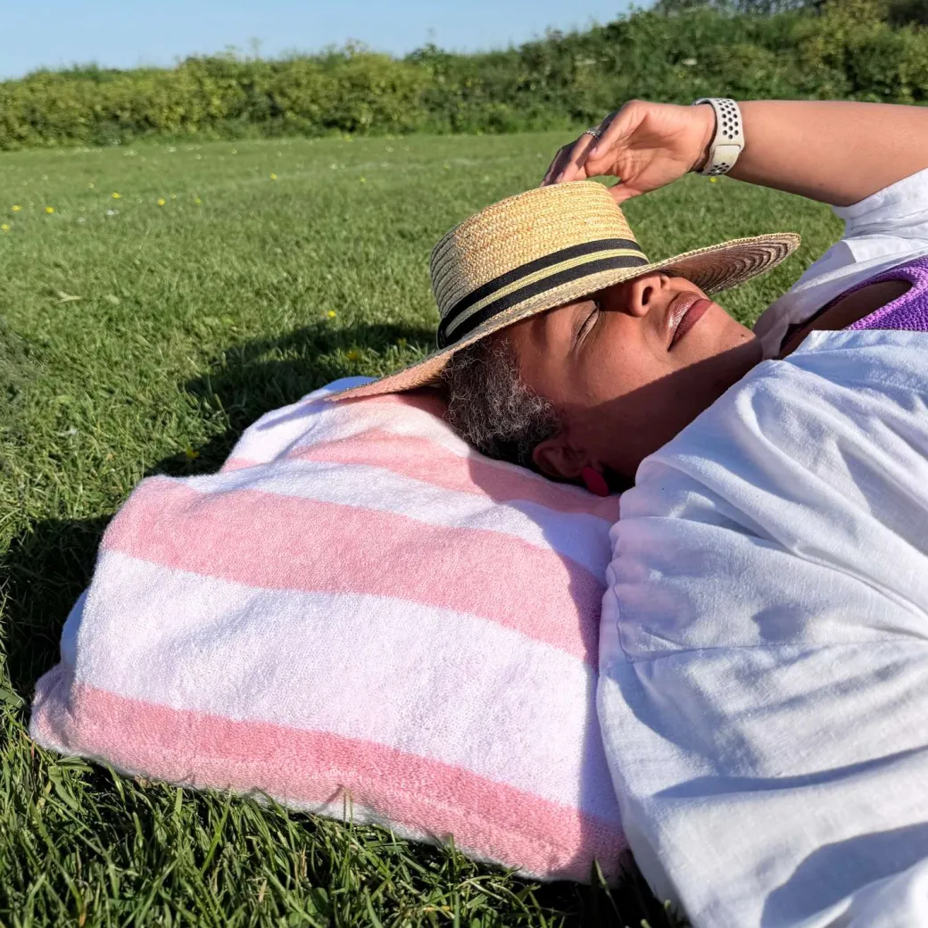 2-in-1 Beach Towel Bag - Pink and White Stripe