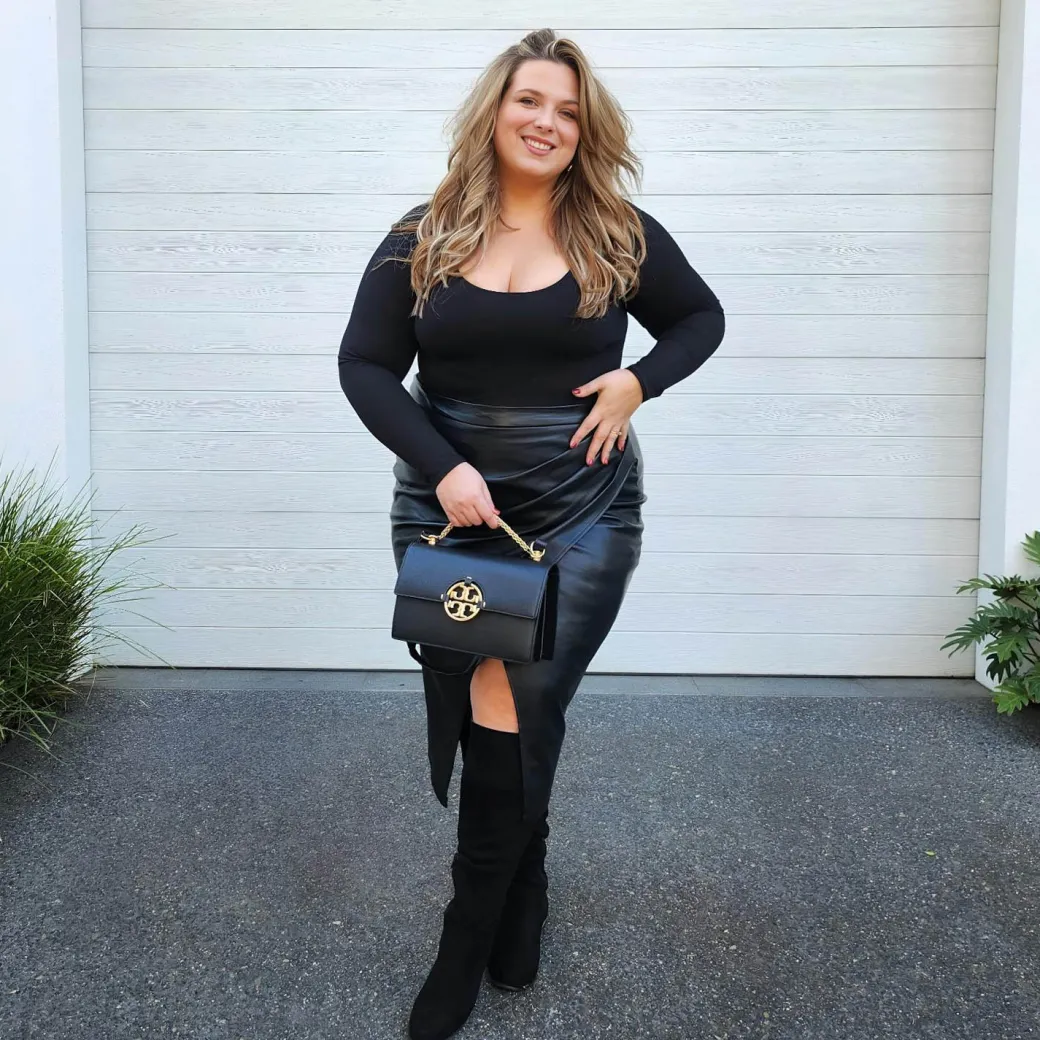 Long Sleeve Cotton Bodysuit - Black