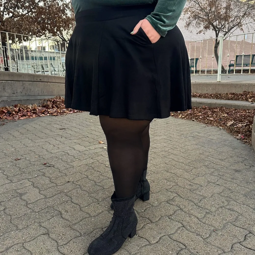 Mini-Flare Skirt - Black