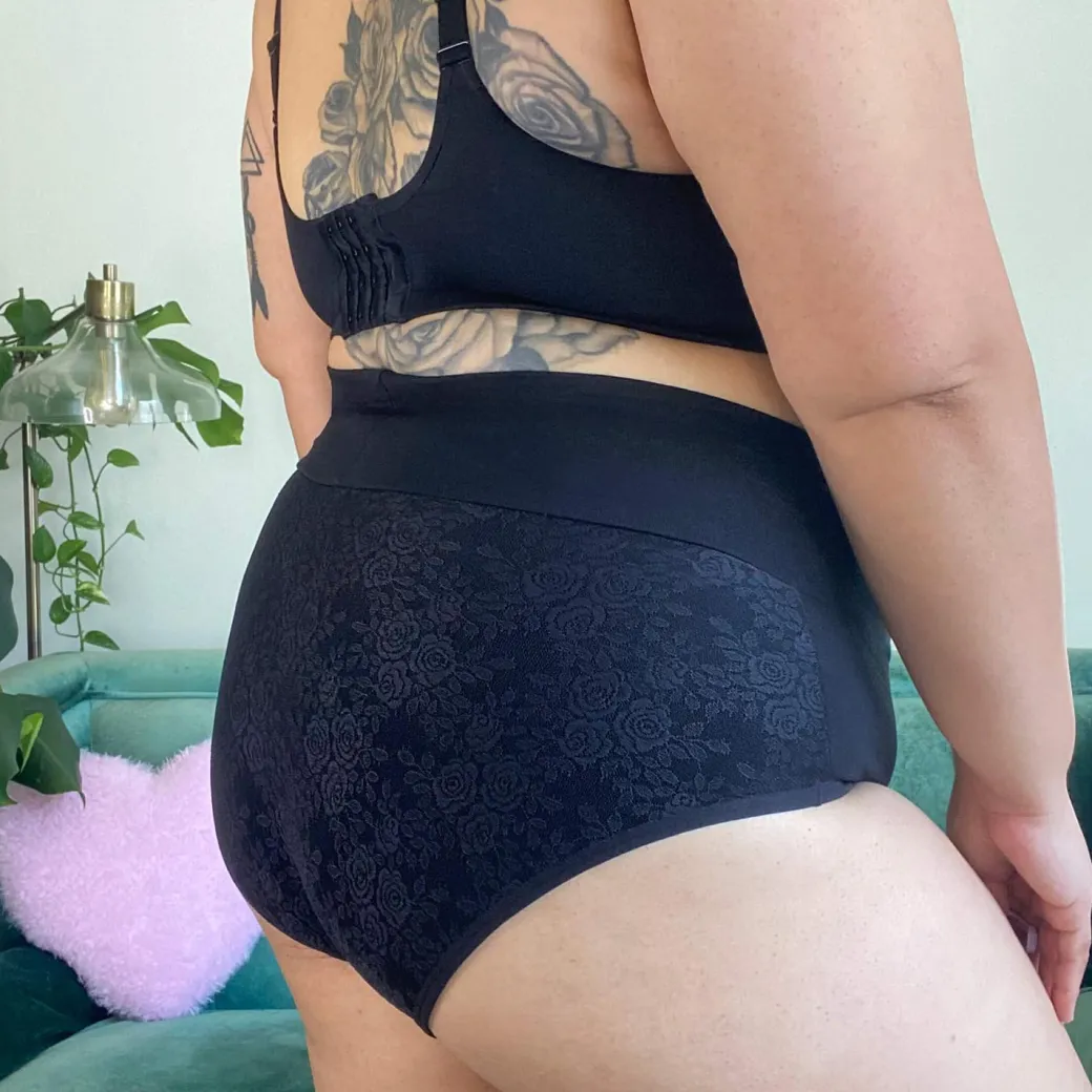 Organic Cotton Lacey Super High Waist Knickers - Black