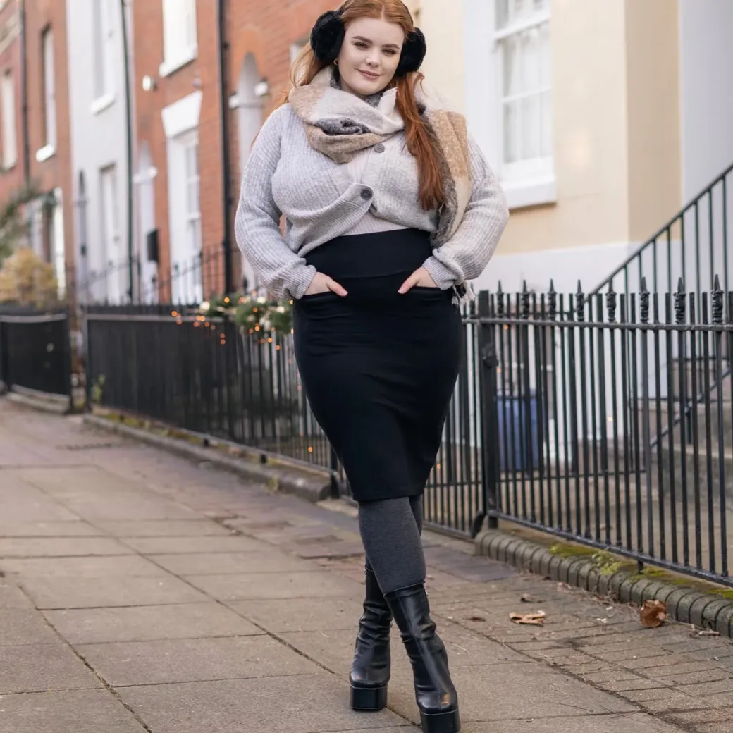 Pencil Skirt - Black (V2)