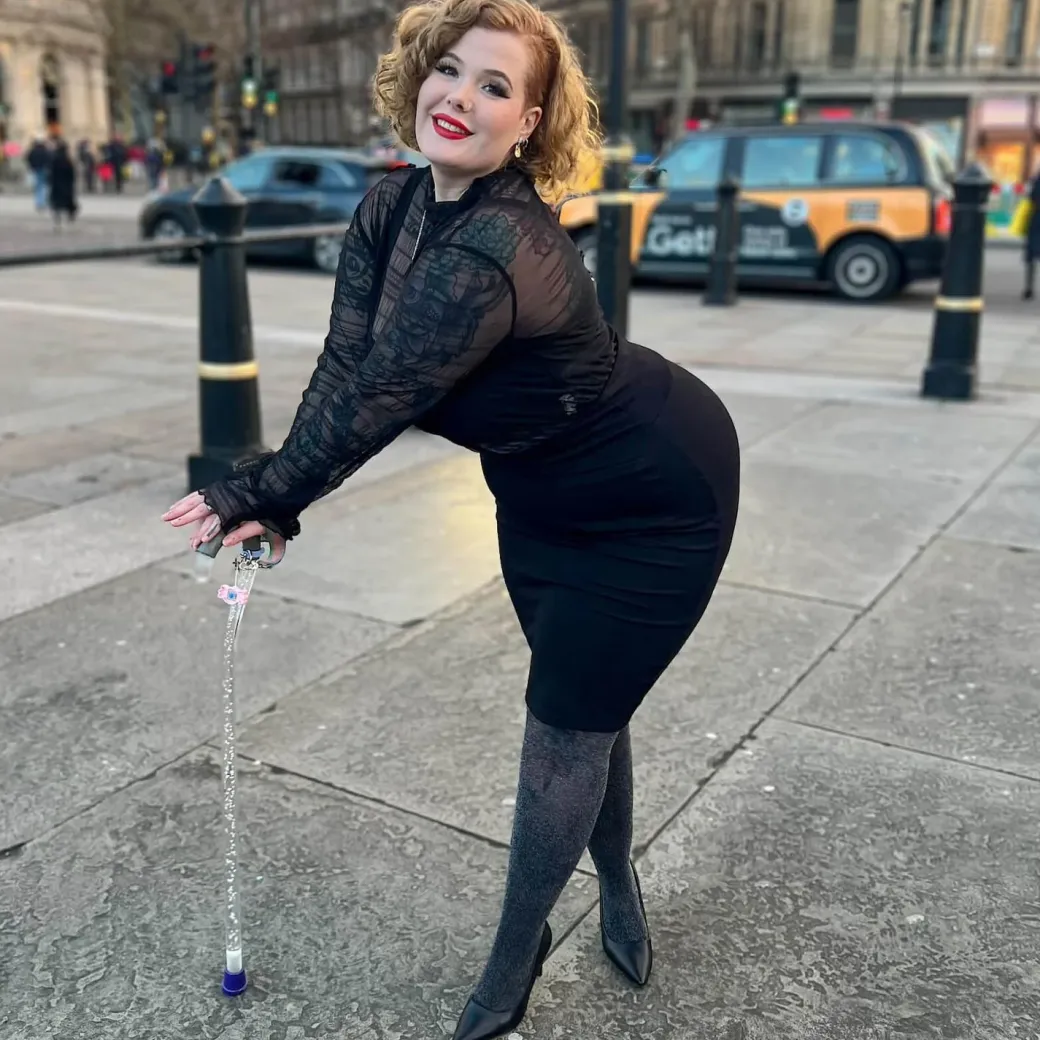 Pencil Skirt - Black (V2)