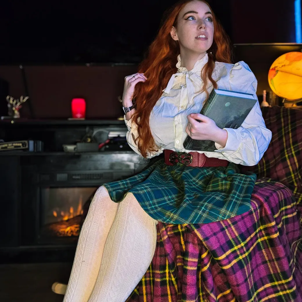 Plaid Mini-Flare Skirt - Glenfern