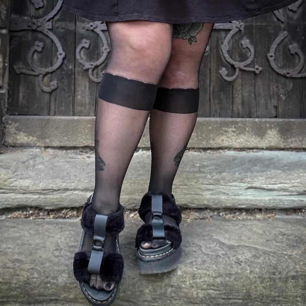 Scallop Tights - Black