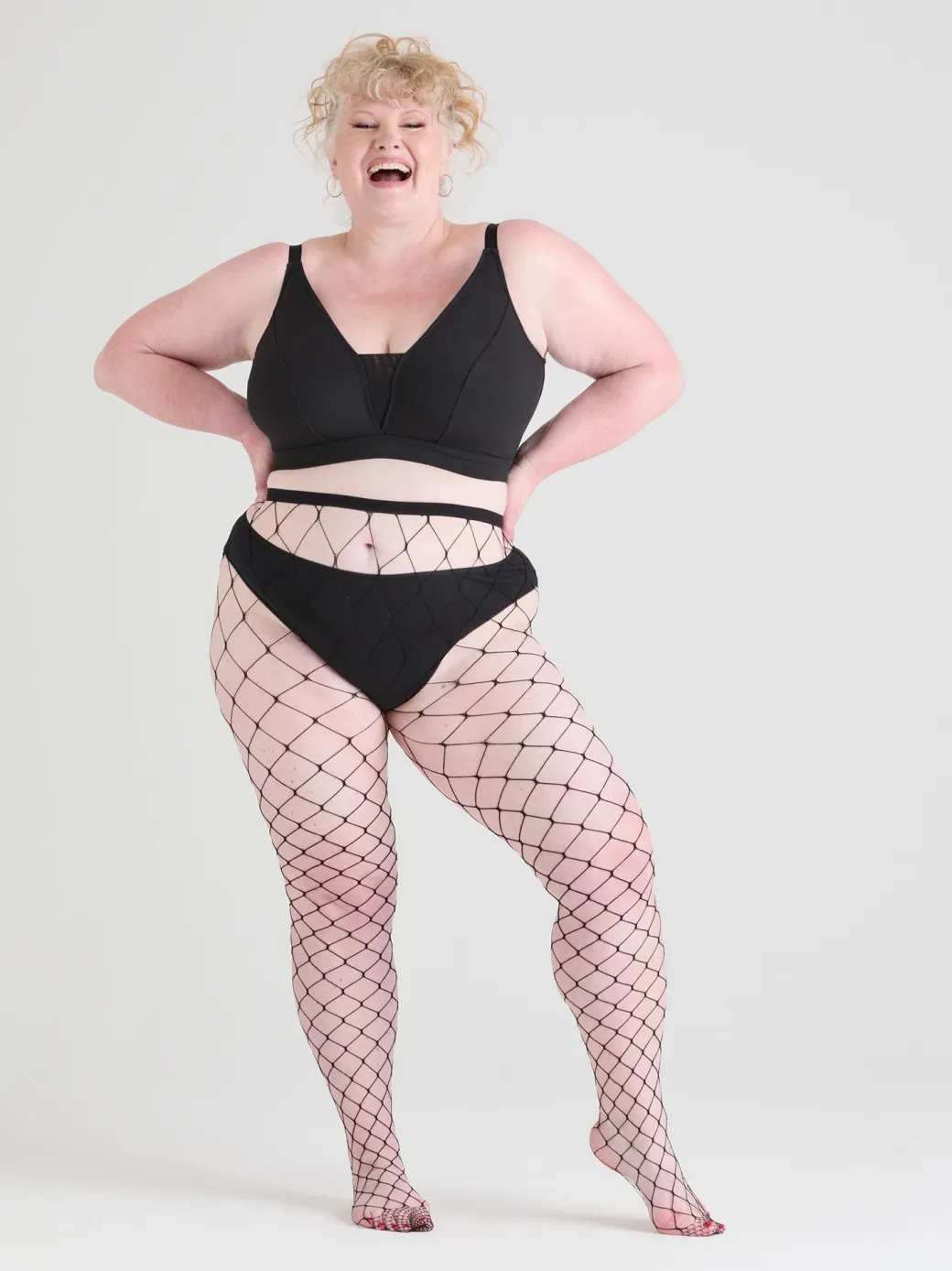 Sharkies Wide Fishnets - Black