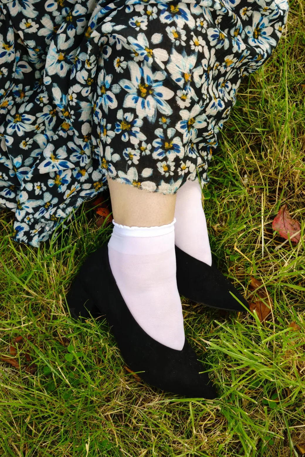 Sheer Nylon Ankle Socks - White