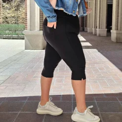 Squat-Proof Capri Leggings - Black