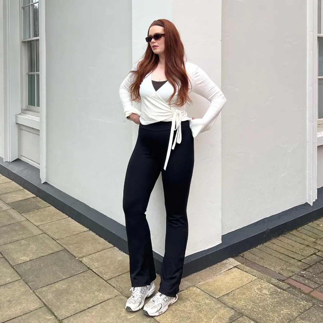 Squat-Proof Kick Flare Leggings - Black
