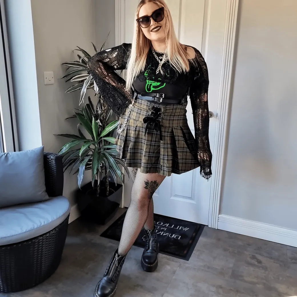 Thighs the Limit Fishnets - Black